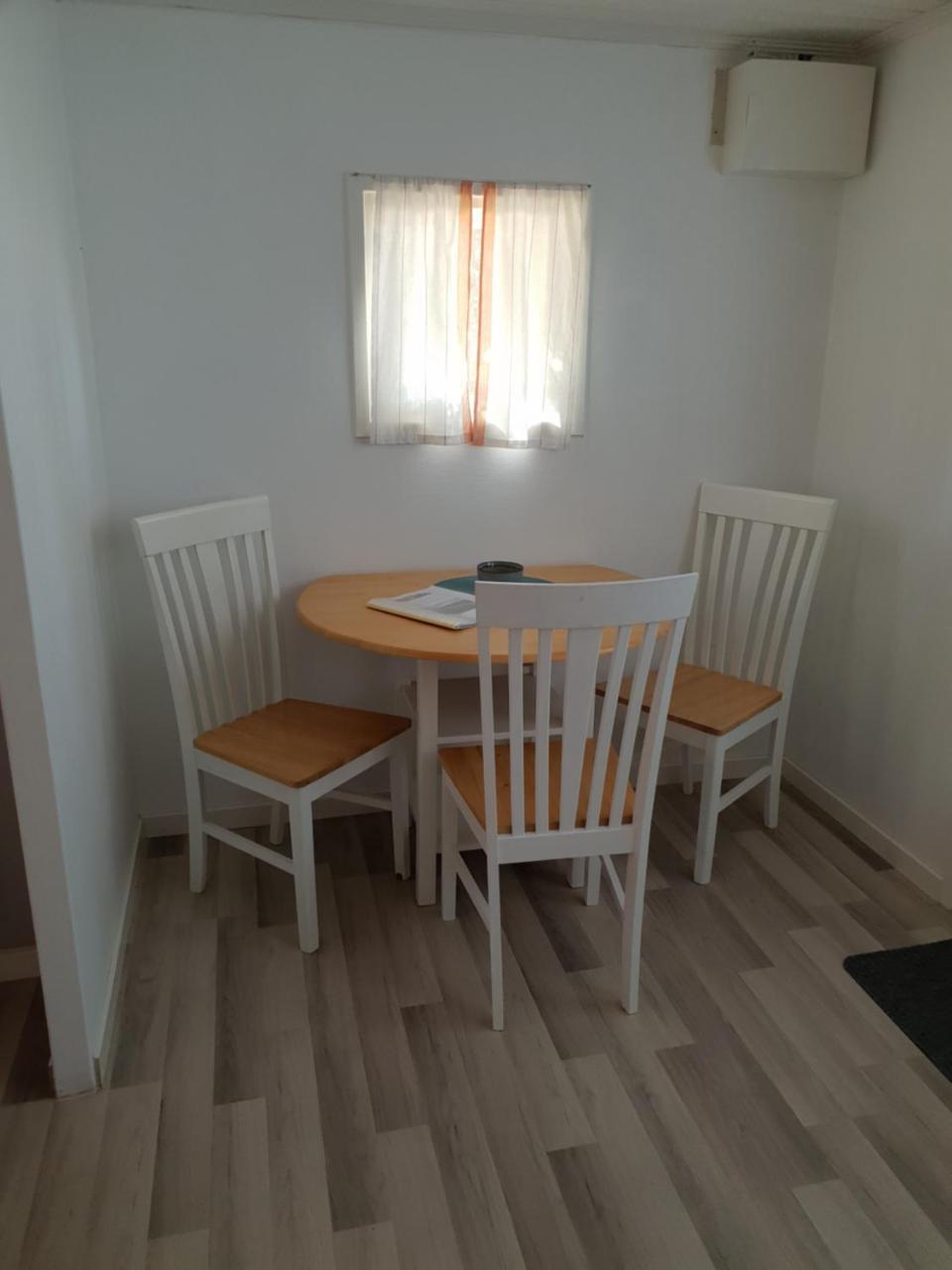 Askeviks Camping & Stugor Sjötorp 外观 照片